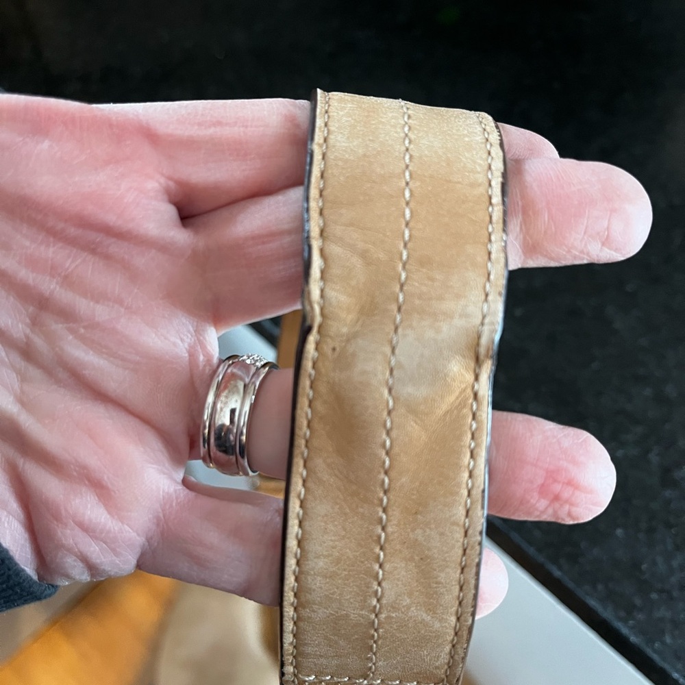 Coach tan leather crossbody bag/ Shoulder Bag - Picture 5 of 13